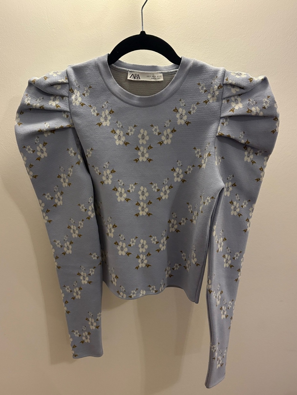 Zara Floral Puff-Sleeve Sweater Top
